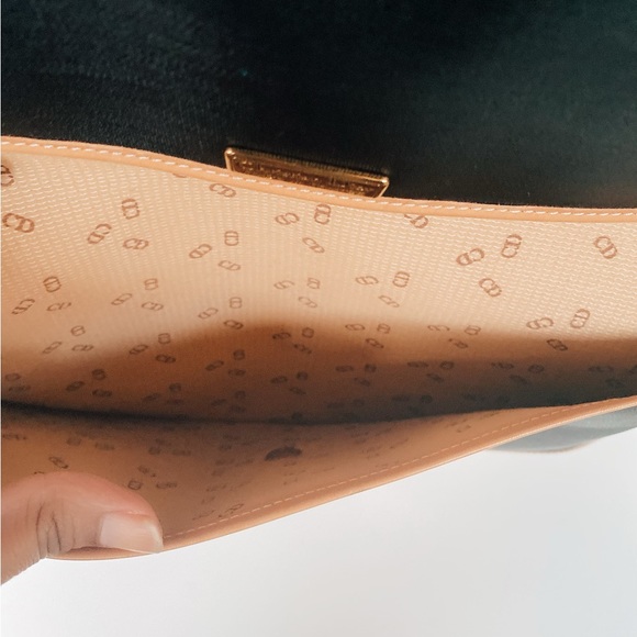 Authentic CHRISTIAN DIOR - Picture 8 of 12